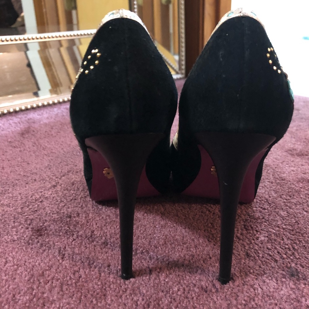 Betsy Johnson Flower Pattern Pumps - image 3